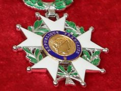 Орден Почетного Легиона (Франция). Источник - itv.com Орден Почетного Легиона (Франция). Источник - itv.com